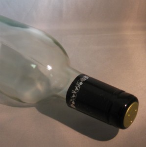Black/Silver Grapes PVC Shrink Capsule 30/Bag